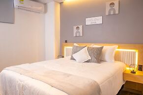 Comfy Aparta-suite Stadio Rosa Negra
