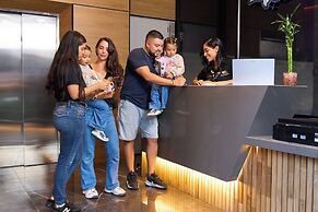 Comfortable Stadio Suite Rosa Negra