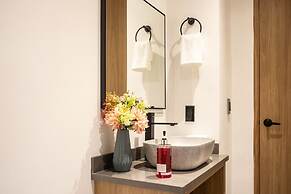 Comfortable Stadio Suite Rosa Negra