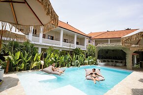 Mad Monkey Uluwatu