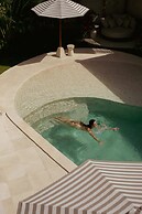Plawa Laguna Bali