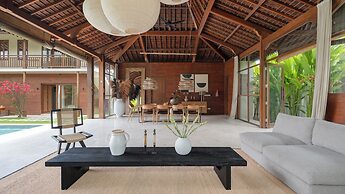 Alea Estate by Villa Finder