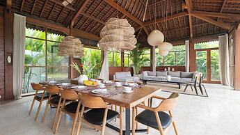 Alea Estate by Villa Finder