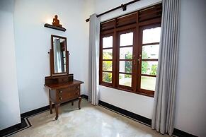 Sleeperwood Villa