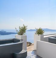 Hommage Suites With Caldera View & Hot tub