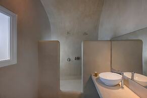 Hommage Suites With Caldera View & Hot tub