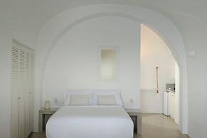 Hommage Suites With Caldera View & Hot tub