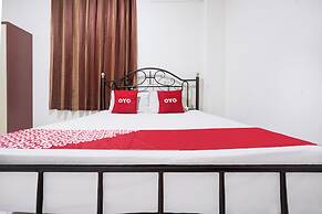 Hotel O Rappocini Near Rsia Paramount