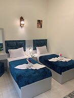Crown Hotel