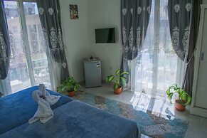 Crown Hotel