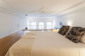 SUPERIOR LOFT APARTMENT