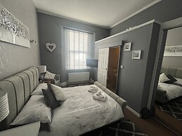 The Buccaneer Inn