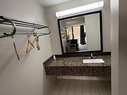 Fort York Motel