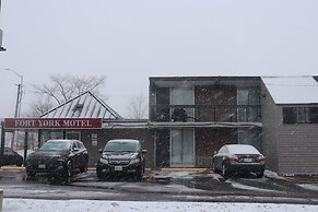 Fort York Motel