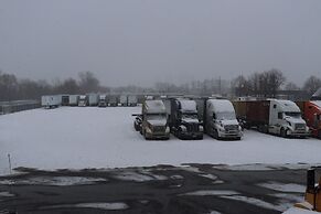 Fort York Motel