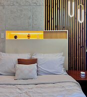 Room-simple, Modern & Cozy Condo in Lafa