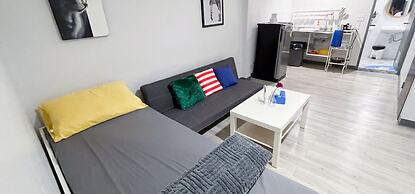 MAXi MaMa Room