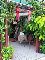 Shanti Hostel