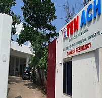 Hotel Tenach