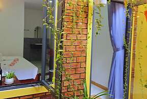 Tween House