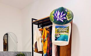 Tween House