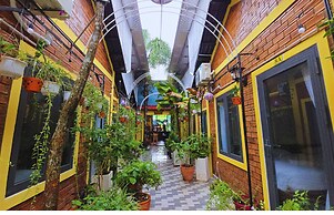 Tween House