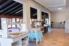 Aqua Nina Resort Hotel