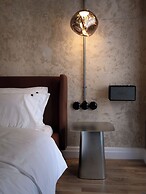Hipsters Hotel