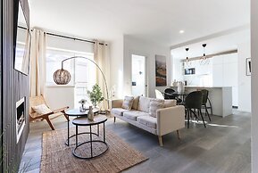 Rato Prime Terrace BY Homing