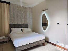 The Serene Shores - Luxury Private Villa