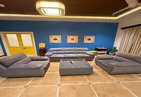 The Serene Shores - Luxury Private Villa