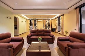 The Serene Shores - Luxury Private Villa