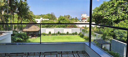 The Serene Shores - Luxury Private Villa
