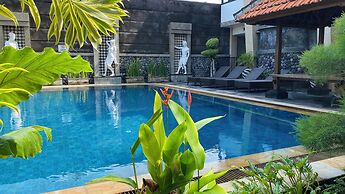 Pepitu Dormitory By Sandat