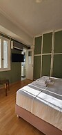 Cosy 1BR Apt With Balcony in Vibrant Exarcheia