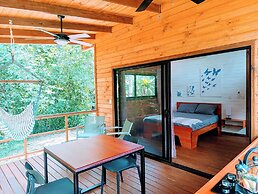 Thoas Lodge