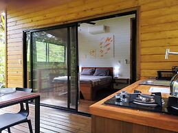 Thoas Lodge