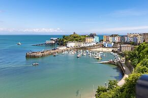 Azure - Sea Views Town Centre