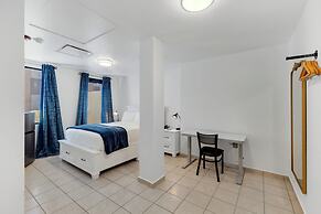 Armas Hotel