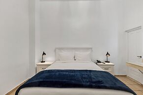 Armas Hotel