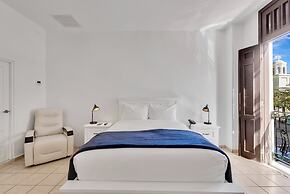 Armas Hotel