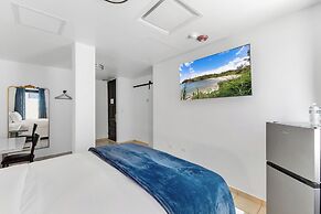 Armas Hotel