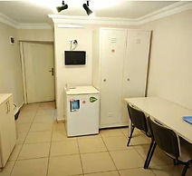 HOSTELİST
