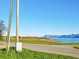 6 Person Holiday Home in Fjortoft