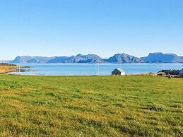 6 Person Holiday Home in Fjortoft