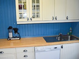 6 Person Holiday Home in Fjortoft