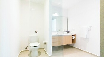 Condo Aria Ocean 614 by Kivoya