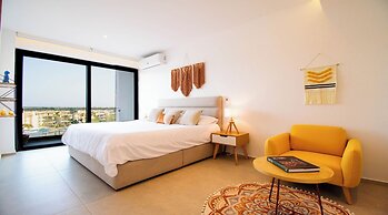 Condo Aria Ocean 614 by Kivoya