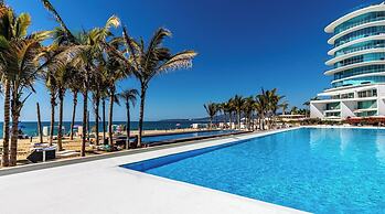 Condo Aria Ocean 614 by Kivoya
