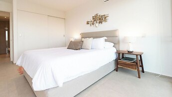 Condo Aria Ocean 614 by Kivoya